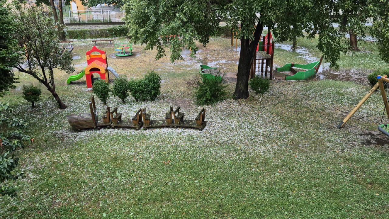 Nevrijeme u Slavonskom Brodu, led potukao središte grada