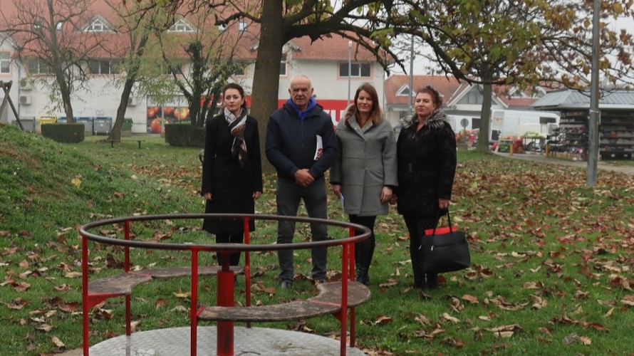 "Mogli smo i mi stati pred kamere i pozvati na ostavku gradonačelnika"