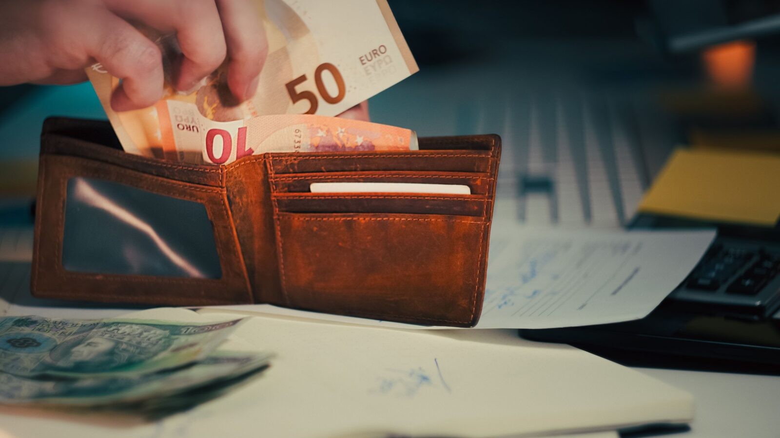 Uz plaću dodatnih 1200 eura bez poreza